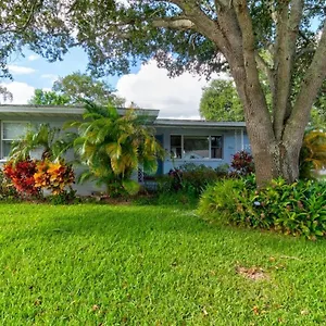 Holiday home The Good Ole Days King Bed Pet Friendly, Daytona Beach
