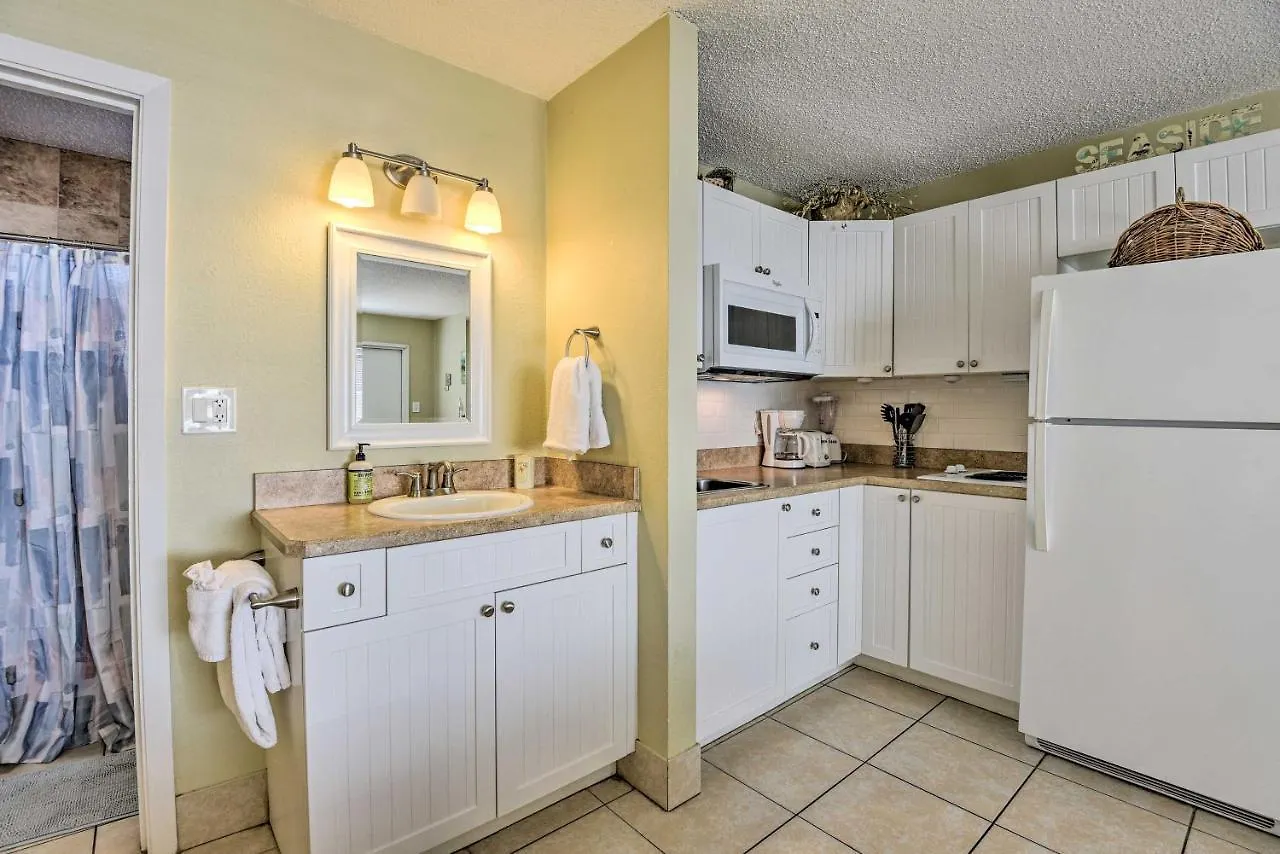 Lägenhet Waterfront Daytona Beach Studio With Pool Access!