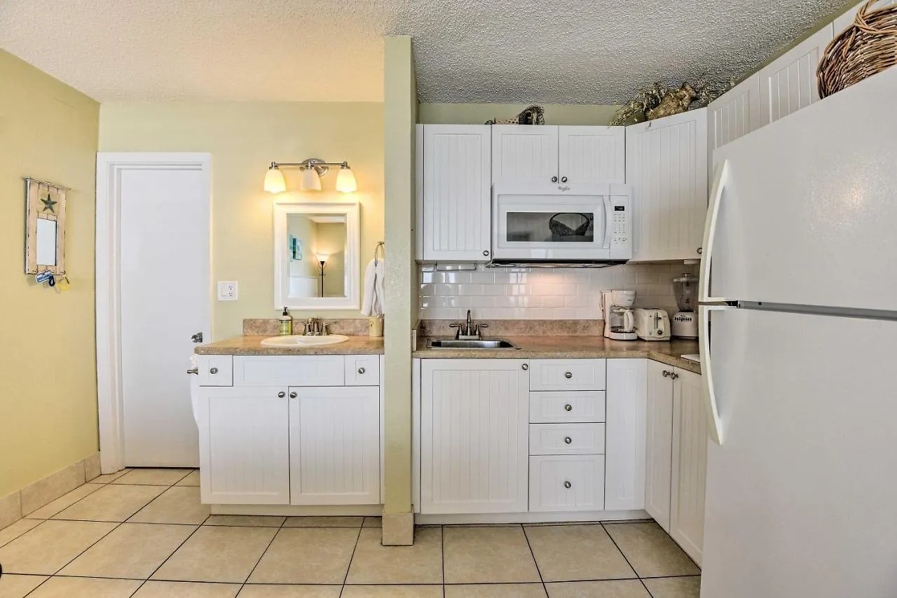 Waterfront Daytona Beach Studio With Pool Access! Lägenhet