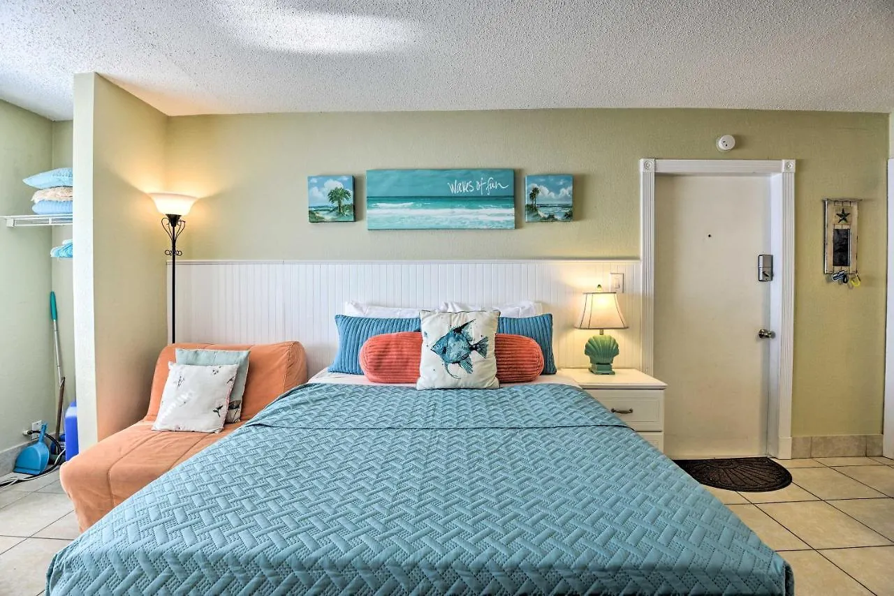 Waterfront Daytona Beach Studio With Pool Access!
